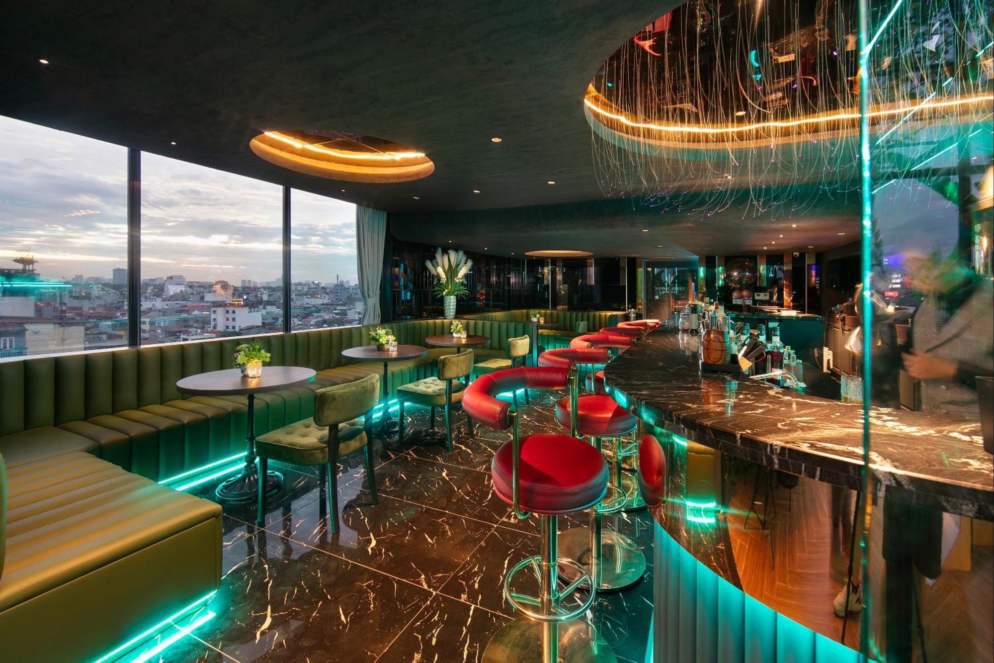 May De Ville Crown Hotel Hanoi Exteriör bild Sky Bar